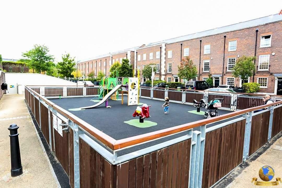 Modern 2 Bedroom Apartment London Exterior photo